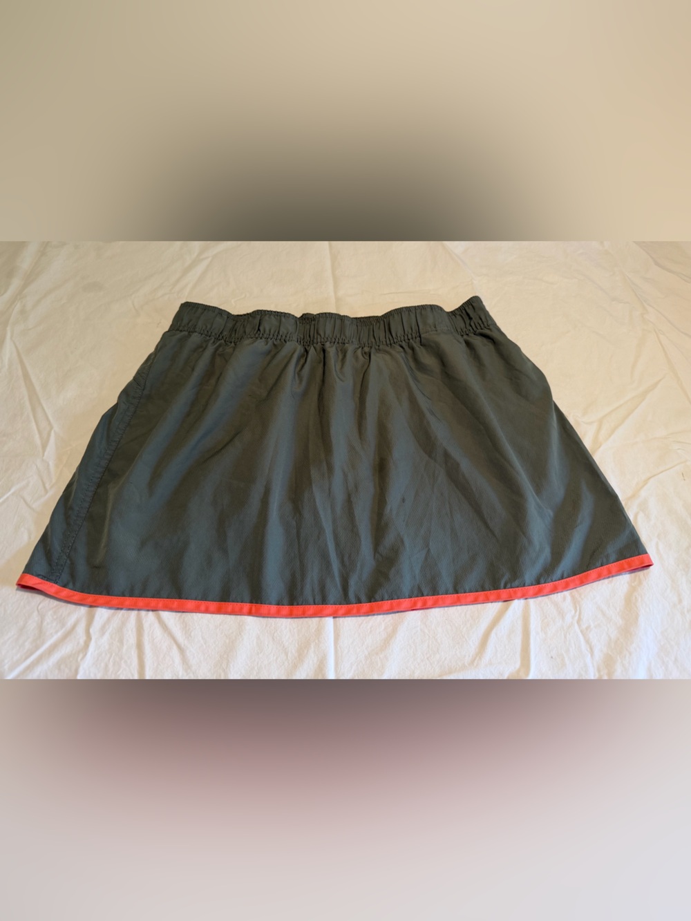 Columbia Women’s Omni-freeze zero gray athletic mini skort size Large